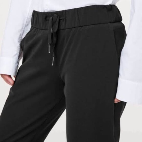 lululemon athletica Pants - Lululemon Jogger Pants — Size 4